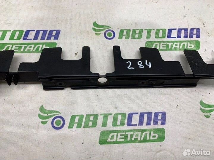 Кронштейн решетки радиатора передний Hyundai I20