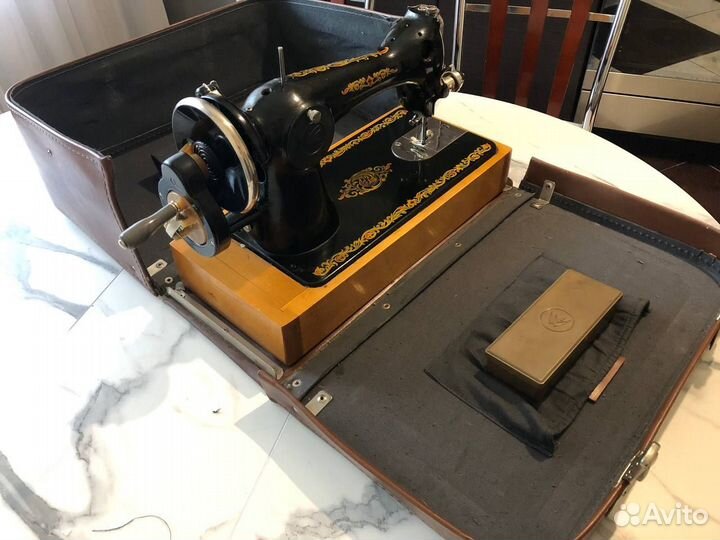 Швейная машинка