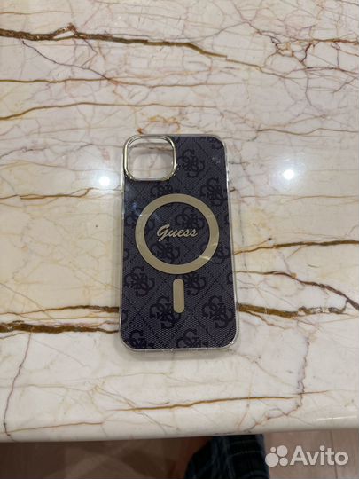 Чехол на iPhone 14