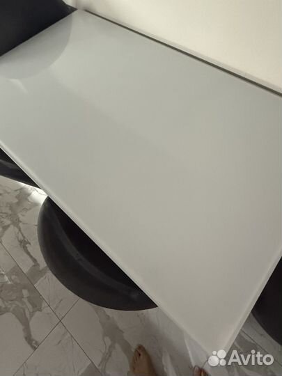 Кухонный стол