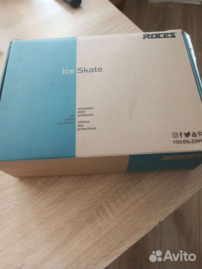 Коньки фигурные детские размер 30-35