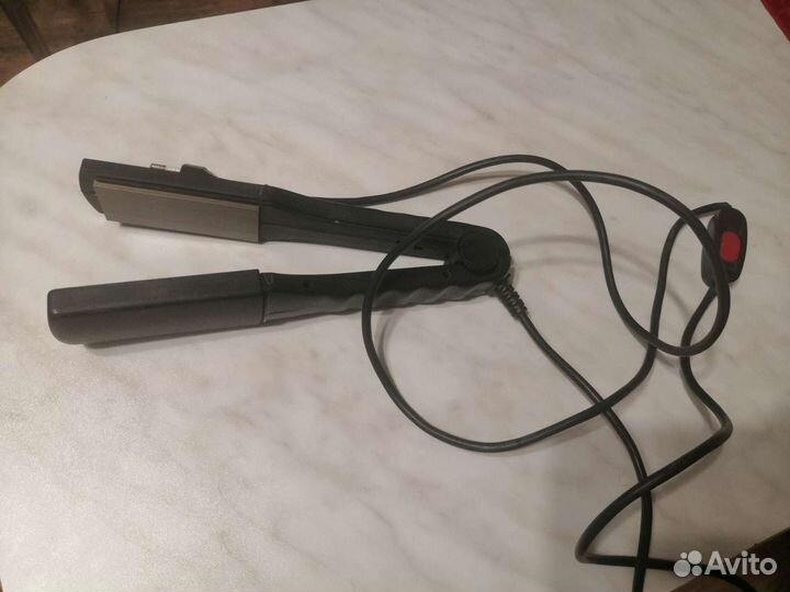 Выпрямитель для волос