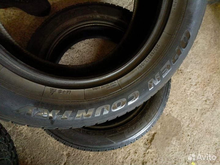 Toyo Open Country W/T 255/60 R17 106H