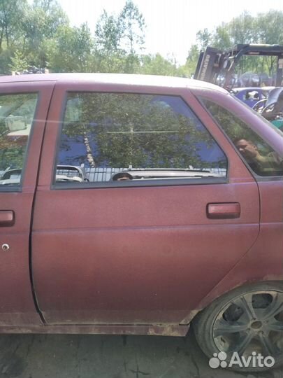 Дверь задняя правая левая Лада Приора