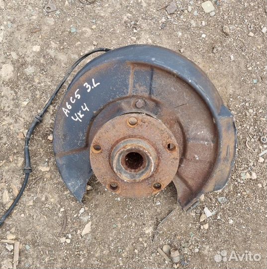 Поворотная цапфа Audi A6 (C5)