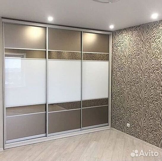 Шкаф распашной