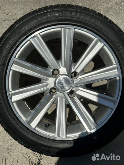 R15 Kingrun T100 195/50, PCD 4x98 DIA 15