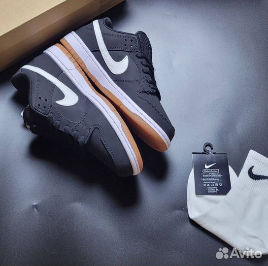 Кроссовки мужские Nike SB Dunk Low