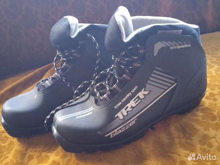 Лыжные ботинки trek