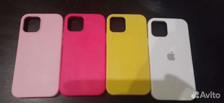 Чехол на iPhone 13