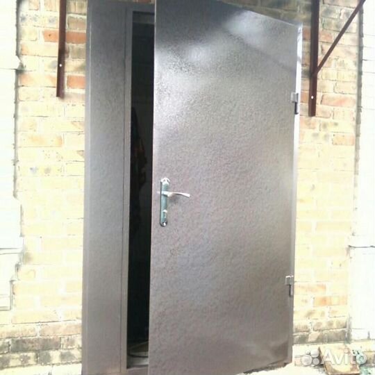 Двери металлические кладовки
