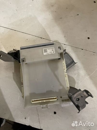 Блок комфорта Toyota Land Cruiser 200