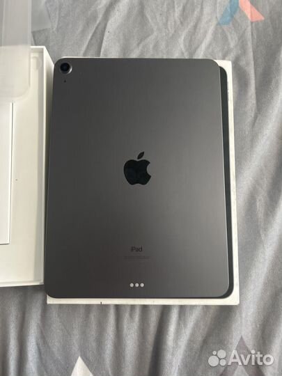 iPad air 4 64gb wifi cellular