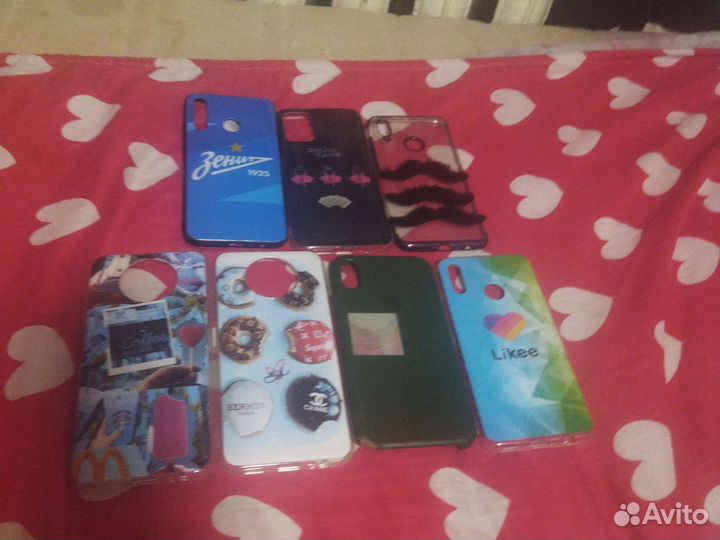 Чехлы на телефон