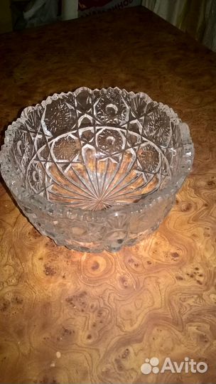 Салатники хрустальные,стеклянный кувшин и стаканы