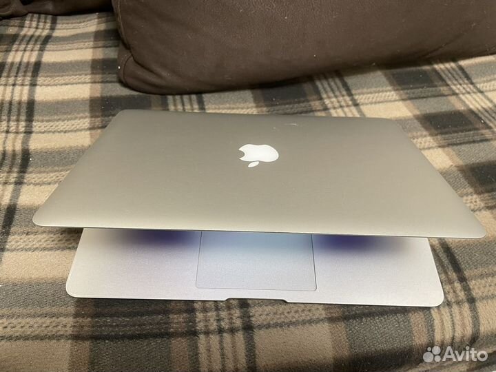 Apple Macbook air 13 SSD256