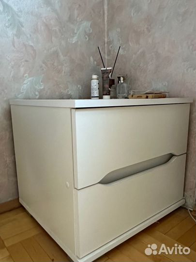 Тумба напольная белая