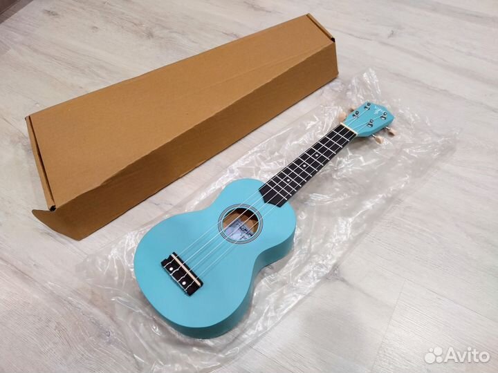 Новое укулеле сопрано Listen