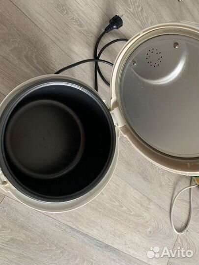 Мультиварка Panasonic SR-TMH10