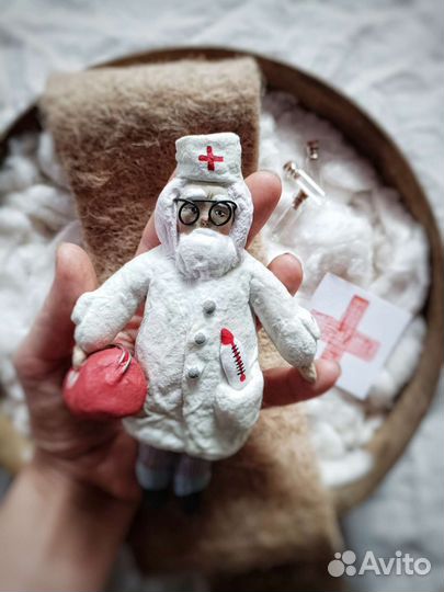 Ватные елочные игрушки, Айболит