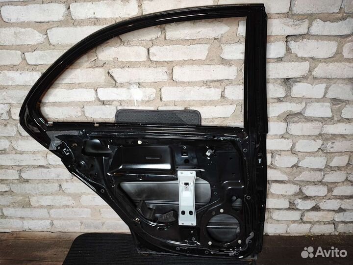 Дверь задняя W203 цвет 197