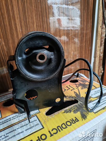 Подушка двигателя задняя Nissan teana j31