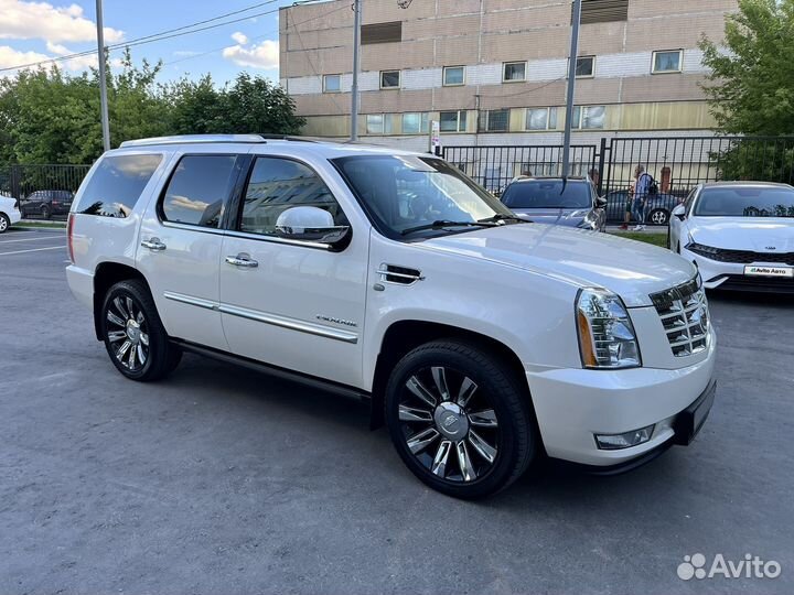 Cadillac Escalade 6.2 AT, 2014, 61 300 км