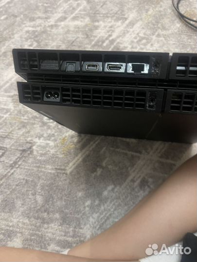 Игровая приставка ps4 1tb
