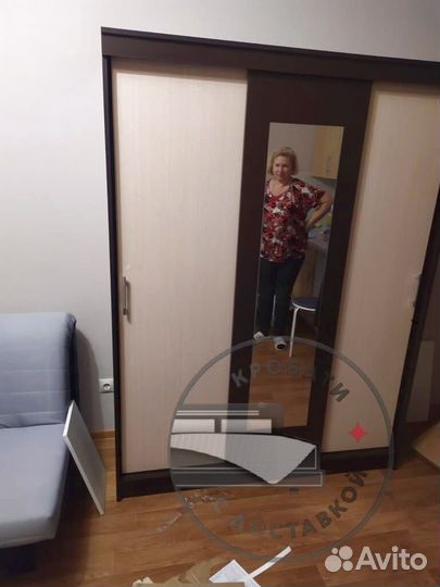 Шкаф