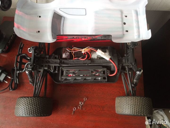 Радиоуправляемая RC модель 1/10 4WD