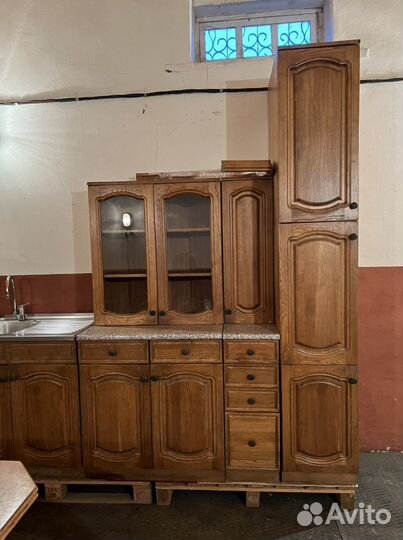 Кухонный гарнитур дубовый