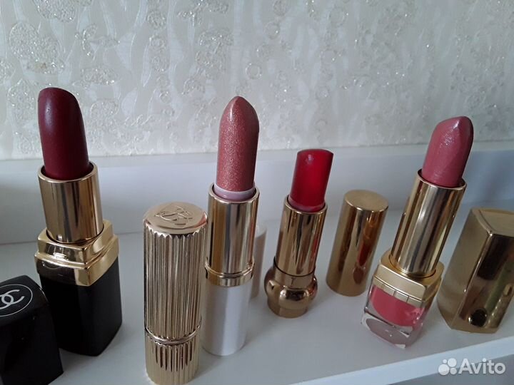 Помада Givenchy, Chanel, Estee Lauder, Clinique