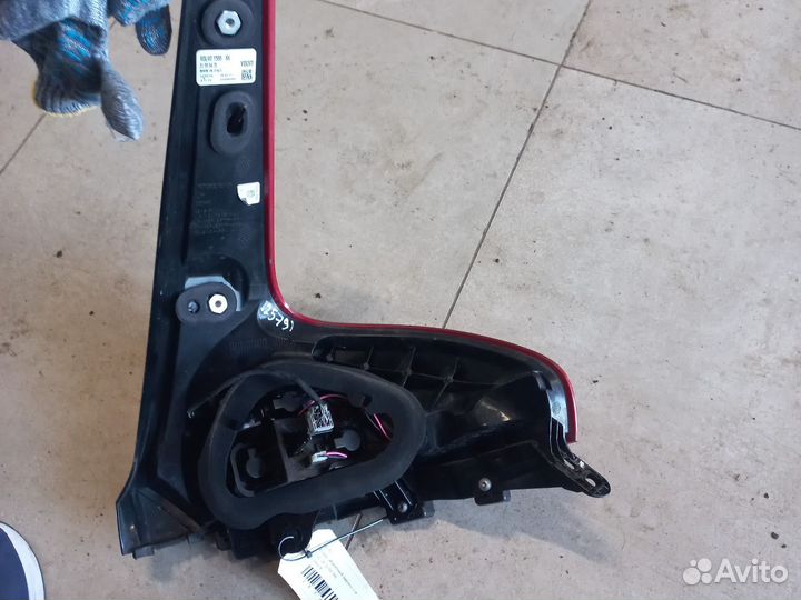 Фонарь задний левый на Volvo V40 2012-2016 год