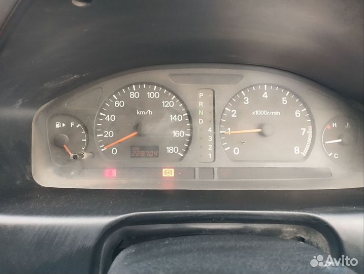 Mitsubishi Galant 1.8 МТ, 1997, 228 000 км