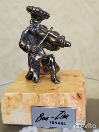 Уникальная фигурка скрипача (серебро)