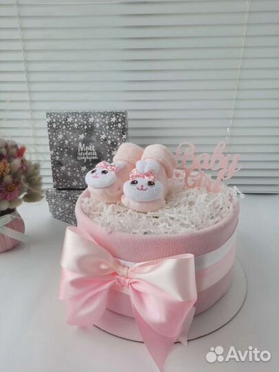 Торт из памперсов новорождённому,подарок на выписк