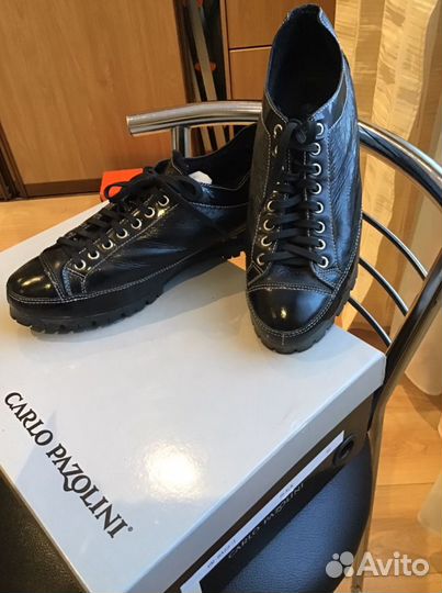 Ботинки женские