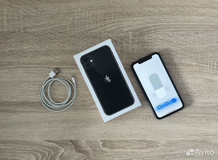 iPhone 11, 64 ГБ