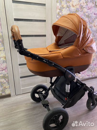 Коляска 3 в 1 Taco Mega Line
