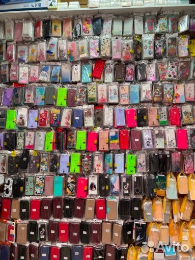 Чехлы на телефоны