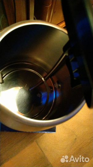 Чайник электрический новый Midea 1,7 л