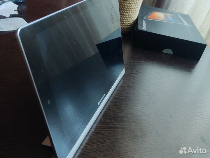 Планшет lenovo yoga tablet 10