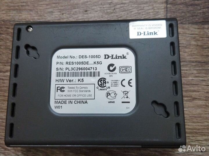 Коммутатор D-link DES-1005D