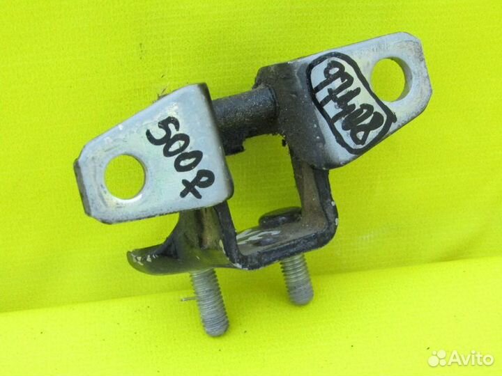 Петля багажника Mitsubishi Lancer 10 07-13 г 97408