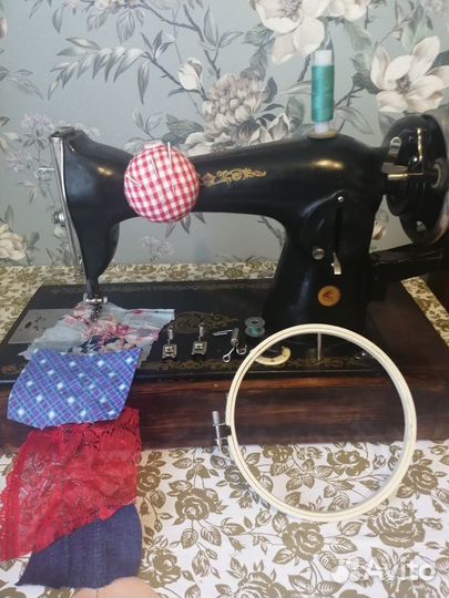 Швейная машина