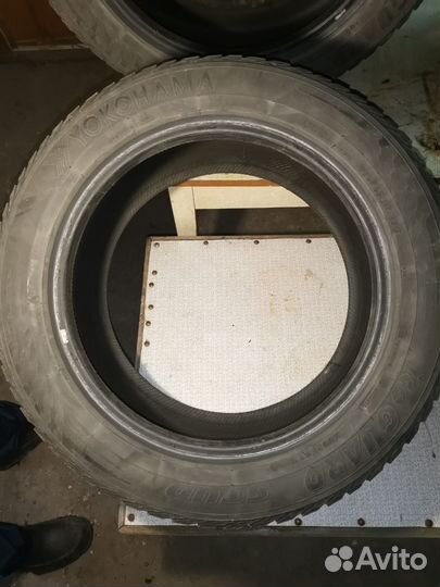 Yokohama Ice Guard Stud IG55 225/55 R17