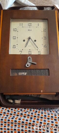 Заводные часы