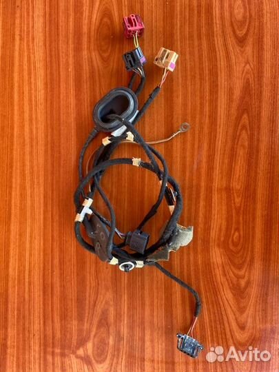 Проводка дери передняя правая Vw Transporter T5