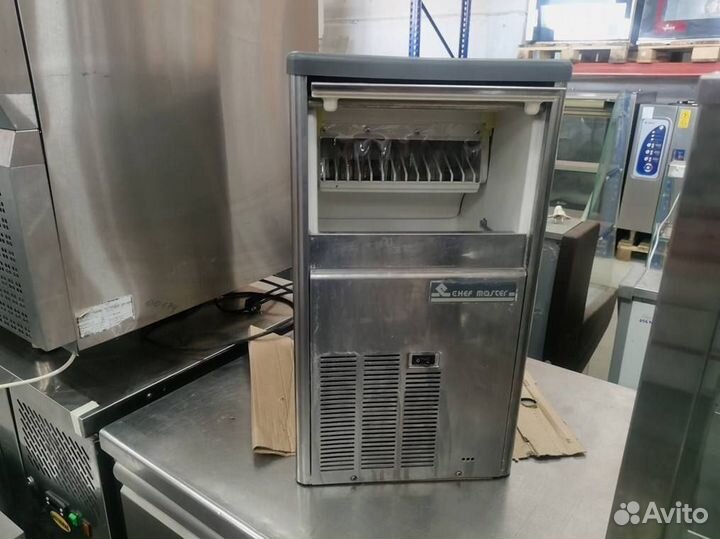 Льдогенератор Sagi Chef Master KGC 22