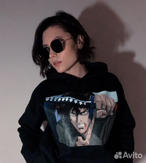 Рисунок на одежде - ручная роспись